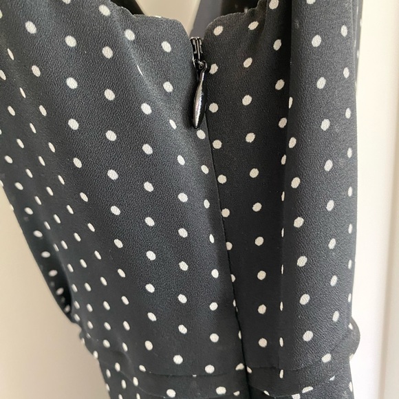 LOFT Black and White Sleeveless V-Neck Dress - Picture 5 of 6